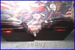 Saddlebags Hard Pair Complete Merlo Sunglo Color Fits Harley FLHX Street'11 Z9